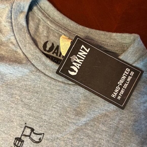 Akinz Hand-Printed Octopus & Ship‎ Design T-Shirt Gray Crew Neck organic tee - Picture 4 of 8